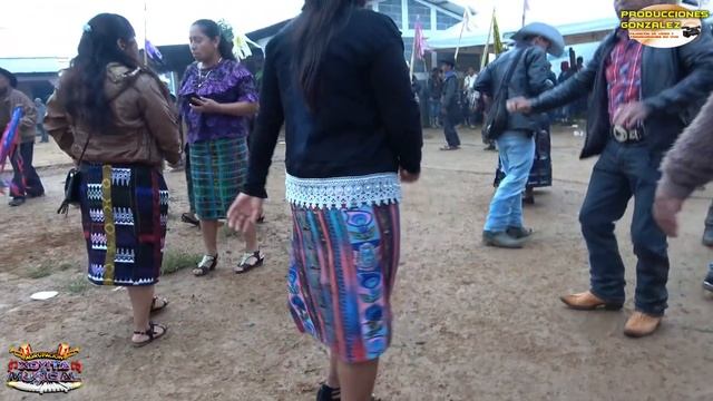 Y llego el día para que la muñequita se suelte en la pista de baile 💃💃 смотреть онлайн