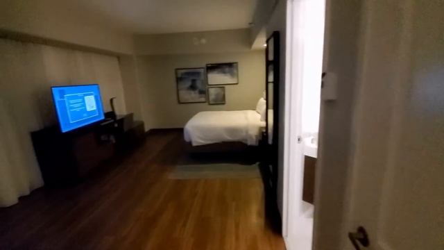 Jr executive suite to 3 bedroom with adjoining rooms! Marriott City Center Minneapolis смотреть онлайн