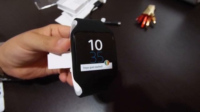 Unboxing Sony Smartwatch 3 - Android Wear смотреть онлайн