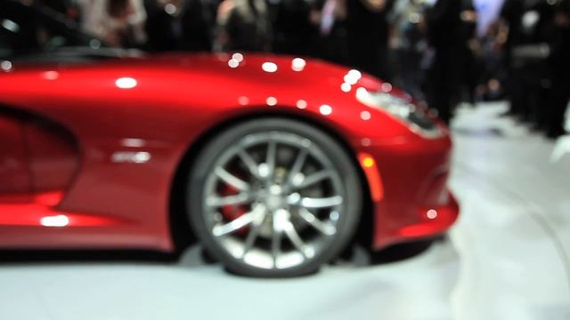 2013 SRT Viper - 2012 New York Auto Show смотреть онлайн