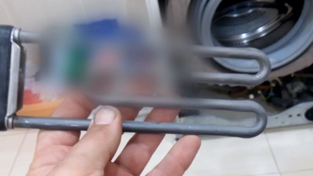Ремонт стиральной машины BOSCH. Замена тэна. смотреть онлайн