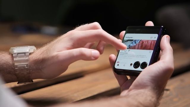 Motorola Razr 40 Ultra: Větší, hezčí, ale je i lepší? | Recenze смотреть онлайн