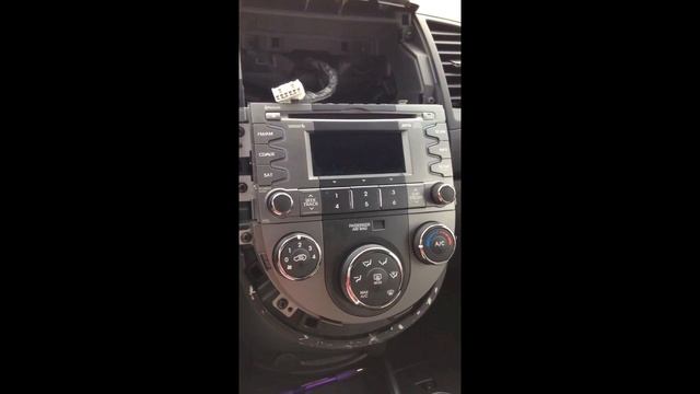 2010 Kia Soul Stereo Install смотреть онлайн