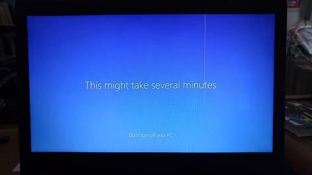 Windows 10 v. 1709 - "Hi" screen - New user account смотреть онлайн