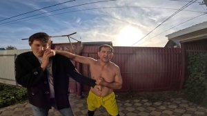 Как вырубить с одного удара. Запрещенное действие во многих единоборствах.