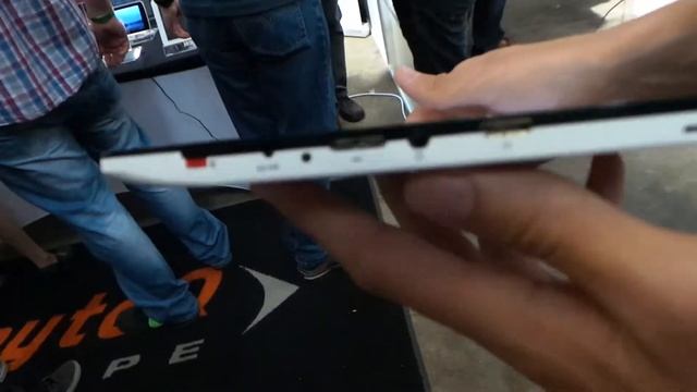 Ramos W25HD tablet bemutató videó @ Veletech 2013 | Tech2.hu смотреть онлайн