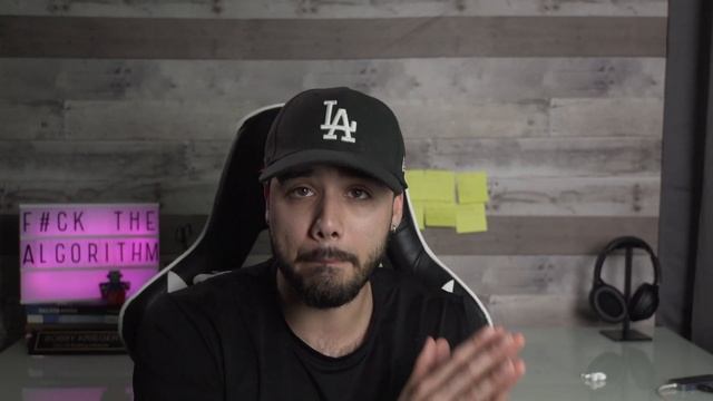 Facebook Takes On Twitch With It's New FB Gaming App! смотреть онлайн