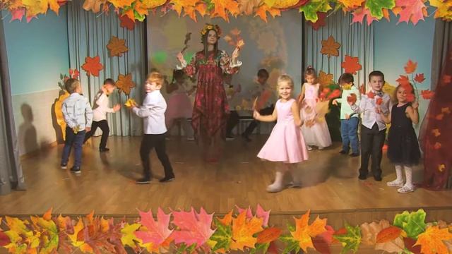 Праздник Осени в старшей группе детского сада Ломоносовской школы-пансион смотреть онлайн