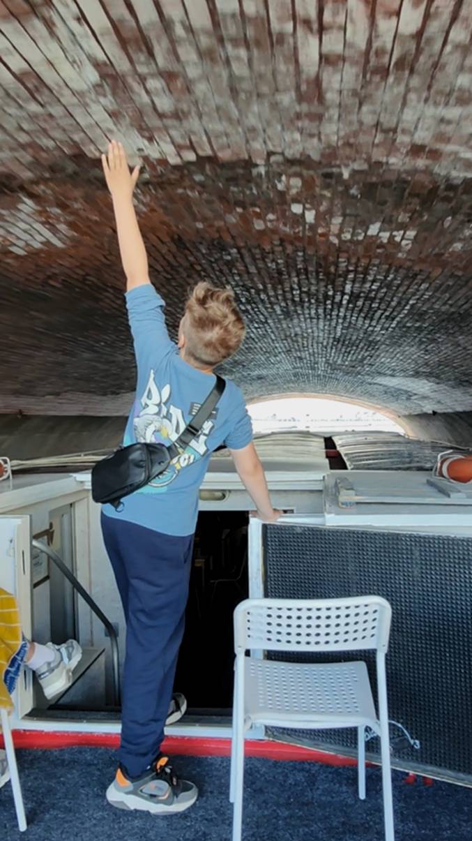 Аничкин мост в Санкт-Петербурге смотреть онлайн