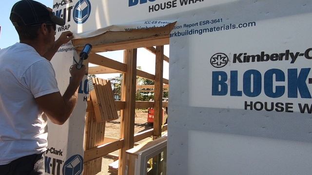 Installing Windows on a Post Frame Home Ep10 смотреть онлайн