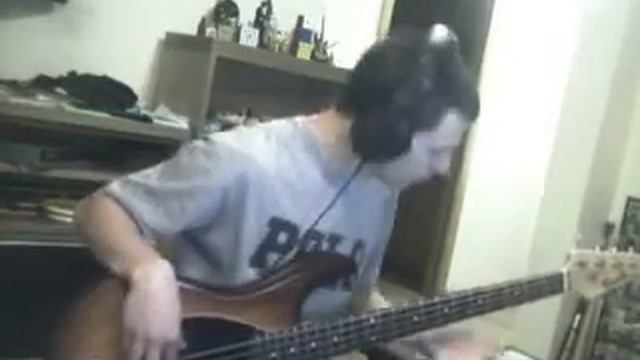 Radiohead - Paranoid Android - Bass Cover - Dan Lustiger смотреть онлайн