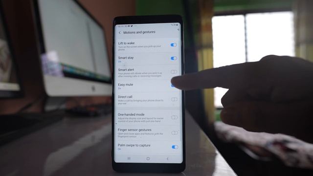Why does my phone vibrate when I pick up with screen still locked смотреть онлайн