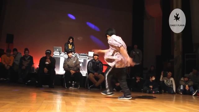Bboy Tsukki vs. Haruto. Finals. Five years of Asia's most intense rivalry. Throwback Friday смотреть онлайн