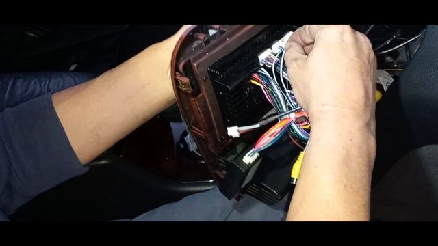 Installation of Android 11 Navigation car stereo and reversing camera on Mercedes Benz S W211 смотреть онлайн