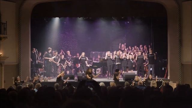 Anna sings 'Can't Stop the Feeling' at Piano Cottage Rocks 2017 смотреть онлайн