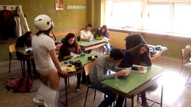 Harlem Shake-2B BDN Otello frocio смотреть онлайн