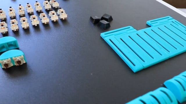 Building the Ultimate Ergonomic Keyboard: Introducing the LHM Morph 32 смотреть онлайн