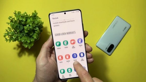 Samsung One Ui 4 - Vertical Scrolling App Drawer / App List, Home Up Module!