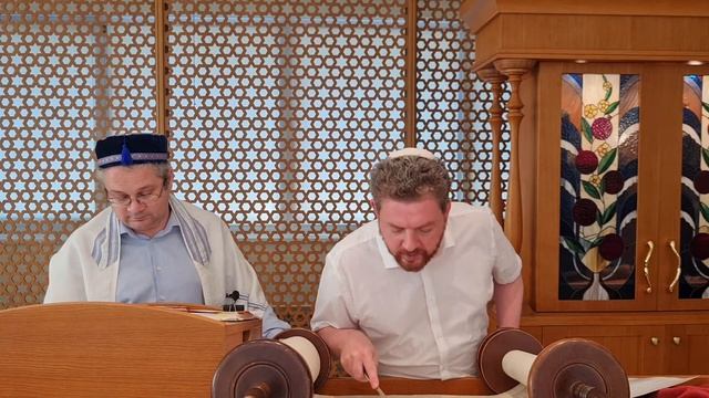 Чтение Свитка Торы, Недельная Глава Дварим.