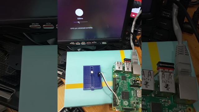 Windows 10 IoT core for Raspberry Pi2 控制LED燈閃爍實驗 смотреть онлайн
