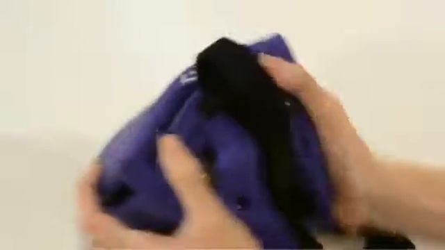Merge VR Virtual Reality Headset for iPhone and Android смотреть онлайн