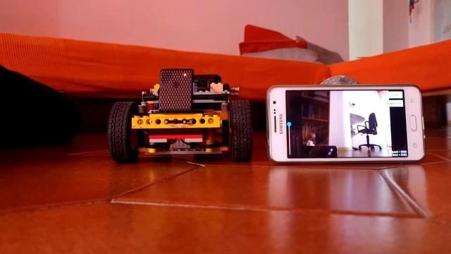 Raspberry Pi Android-controlled Rover with live video streaming смотреть онлайн