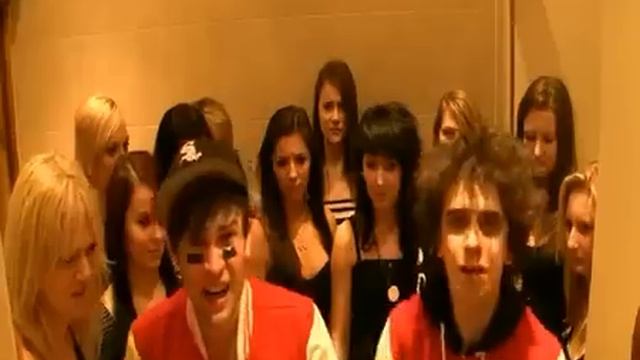 Nicholas Hoult Video Music.flv смотреть онлайн