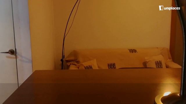 Nice double bedroom in proximity with the Universitat Pompeu Fabra смотреть онлайн