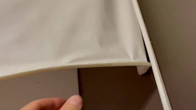 Ремонт натяжного потолка после повреждения его карнизом. смотреть онлайн