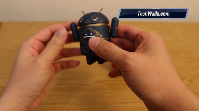 Dyzplastic Android Mini Figure Overview смотреть онлайн