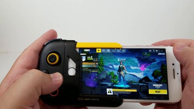 Flydigi Wasp Review - iOS Game Controller (Genuinely Cool Tech) смотреть онлайн