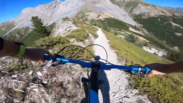 Kite and Bike смотреть онлайн