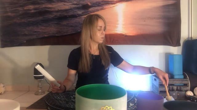 Sound Healing Bath Instructora: Glenda L. Santos смотреть онлайн