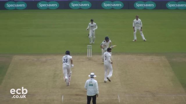 Somerset blow title race wide open, Yorkshire v Somerset Day 3 смотреть онлайн
