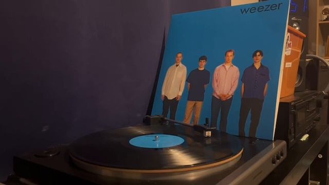 Weezer - Buddy Holly (vinyl rip) смотреть онлайн