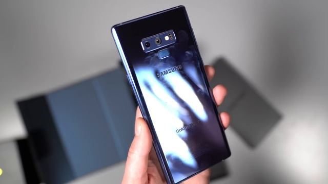 Galaxy Note 9 Unboxing and Tour! смотреть онлайн