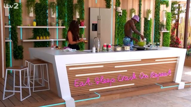 India and Ovie's Love Island Journey | Love Island 2019 смотреть онлайн