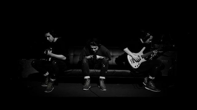 Crooked Royals - Paranoid Android (Radiohead Cover) смотреть онлайн