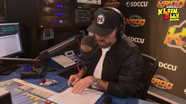 Bert Kreischer reveals the one place he can't take his shirt off at - Klein. Ally. Show. смотреть онлайн