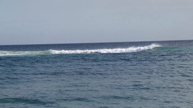 A SUDDEN FREAK WAVE NEARLY TOOK US OUT! смотреть онлайн