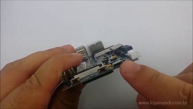 Banana Pi - Vídeo Mostrando Suas Características смотреть онлайн