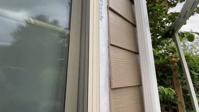 PVC window surrounds with J Pockets | How we do it with James Hardie Siding. смотреть онлайн