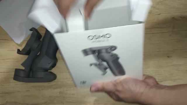 #djiosmomobile3 #Gimbal DJI Osmo Mobile 3 Unboxing First Ever Gimbal смотреть онлайн