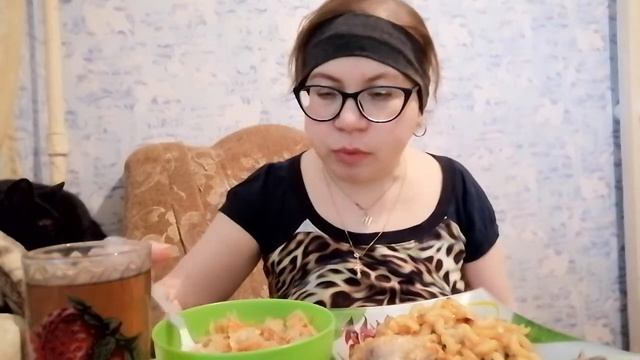 архив 3года назад/МУКБАНГ🍗🥙