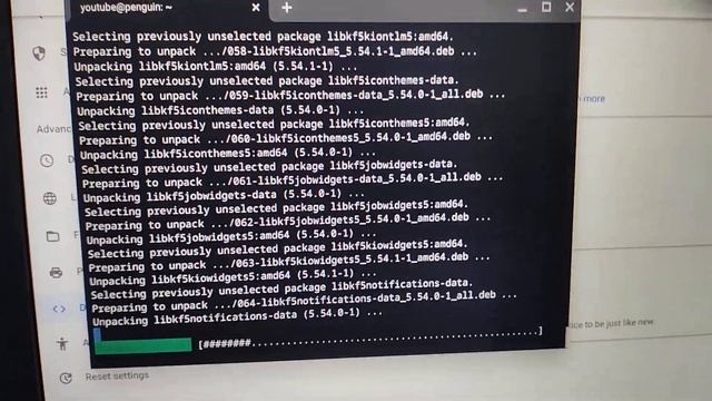 Linux on Chromebook | Linux app Store on Chromebook | Steps to get Linux apps | Beginner's guide смотреть онлайн