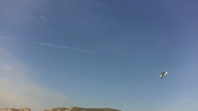 Vagabond Hacker * Au dessus du spot historique de La Gineste incendié le 5 Septembre 2016 смотреть онлайн