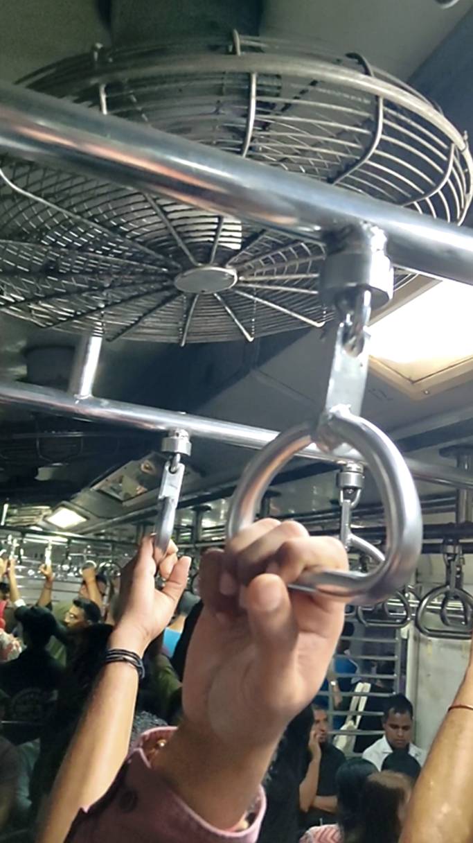 Наземное метро в Мумбай (Индия) смотреть онлайн