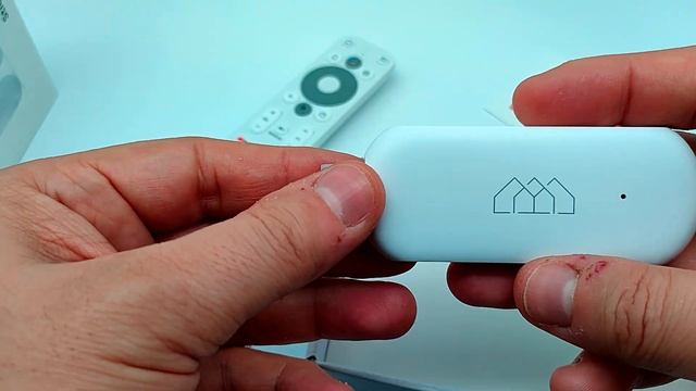 Unboxing Homatics Stick HD with Chromecast Built-in & Voice Remote Control #homatics смотреть онлайн