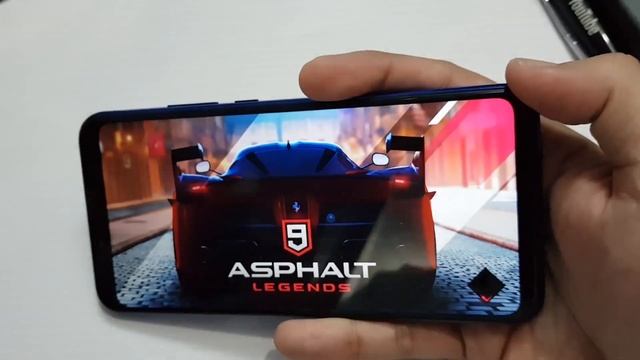 Reviewing the Huawei Nova 3i - The AI Selfie Superstar смотреть онлайн