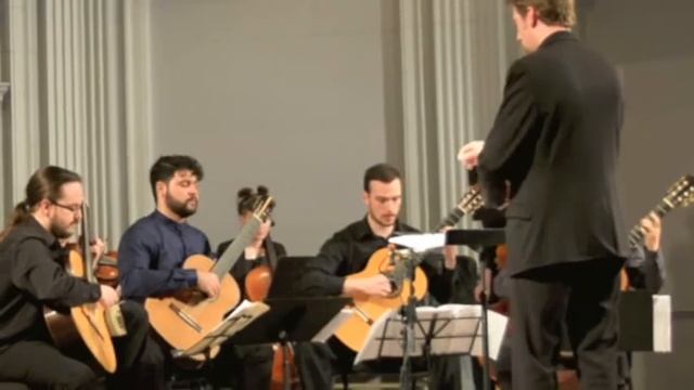 Three Scenes: for guitar quartet and strings смотреть онлайн